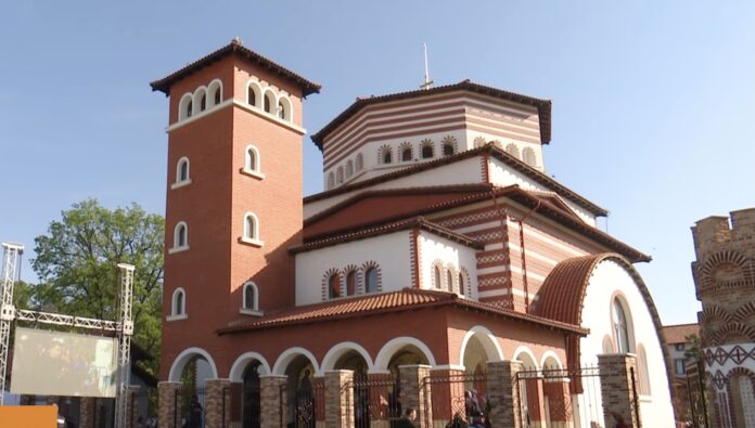 Relicva Sfântului Gheorghe, adusă din Muntele Athos, va fi expusă la Mănăstirea Pantocrator din Teleorman