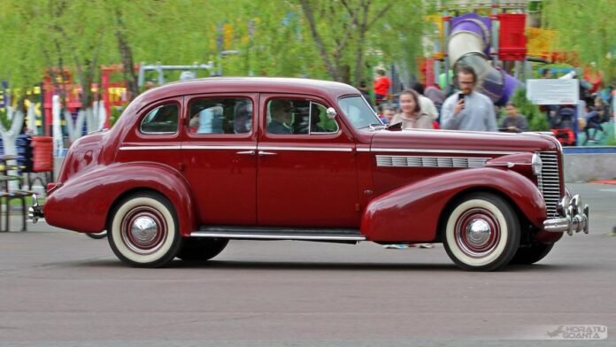 Retroparada Primăverii 2026: Cea mai mare expoziție a Muzeului pe roți al României revine în Parcul Lumea Copiilor din București