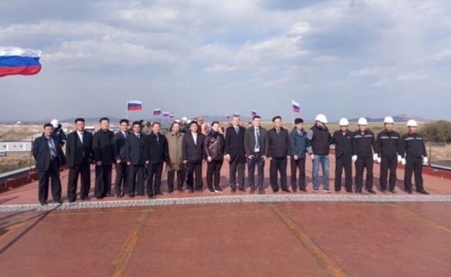 Rusia și Coreea de Nord inaugurează prima legătură rutieră, un pod, cu circulația programată pentru această vară, anunță Moscova.