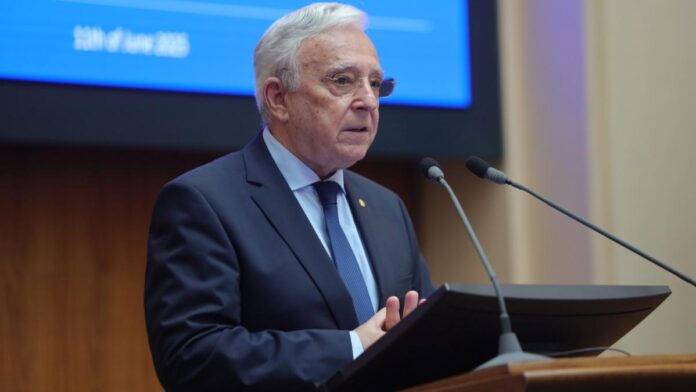 Salariul guvernatorului BNR, Mugur Isărescu: Lista completă a indemnizațiilor lunare ale conducerii băncii centrale