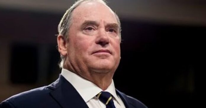 Secretarul Marinei SUA demisionează pe fondul tensiunilor din Pentagon