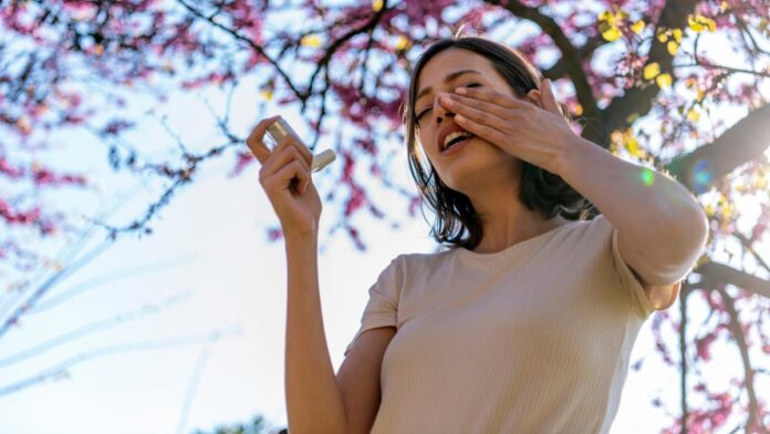 Sezonul alergiilor s-a prelungit cu două săptămâni, arată studiile: Ce trebuie neapărat evitat și ce ajută, când este mult polen în aer