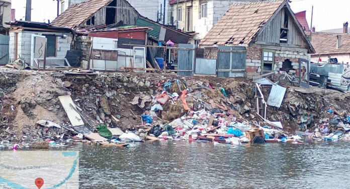 Someșul, sufocat de gunoaie lângă Cluj-Napoca: Primarul din Florești anunță 975 de tone de deșeuri extrase din râu anul trecut