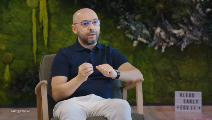 StartUp Coach: Coperta pitch deck-ului – cel mai ignorat slide care stă cel mai mult pe ecran