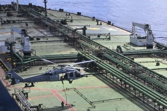 SUA confiscă un petrolier cu legături cu Iranul, M/T Majestic X, în Oceanul Indian, a doua operațiune de acest fel săptămâna aceasta, anunță Pentagonul - VIDEO