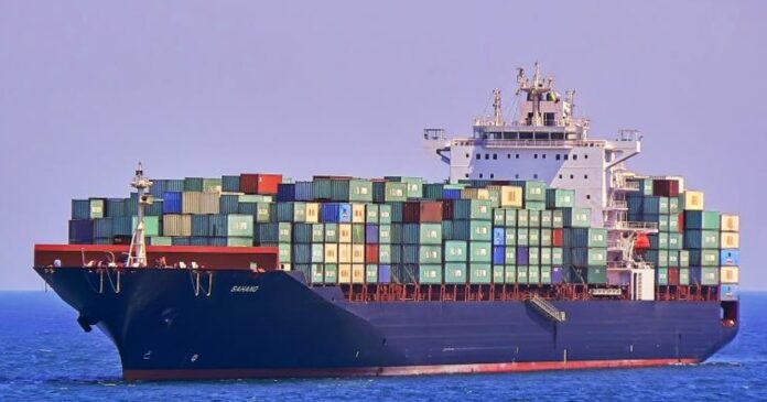 SUA interceptează și capturează o navă iraniană în Golful Oman pentru încălcarea blocadei navale