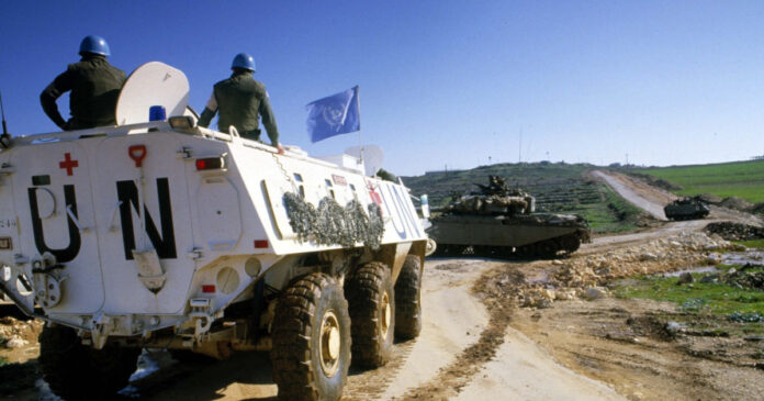 Un militar francez ucis și trei răniți în atacul asupra forțelor FINUL din Liban, președintele Macron acuză Hezbollah