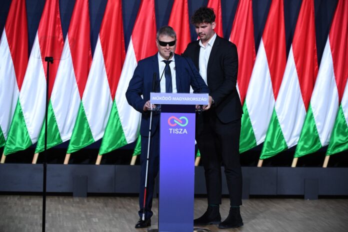 Un nevăzător devine ministrul Afacerilor Sociale și Familiei din Ungaria: Vilmos Kátai-Németh, avocat cu centura neagră în aikido