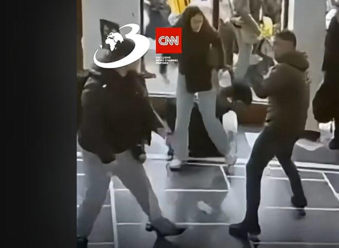 VIDEO. Bătaie ca în filme pe Aeroportul Băneasa: Începuseră scandalul încă din avion