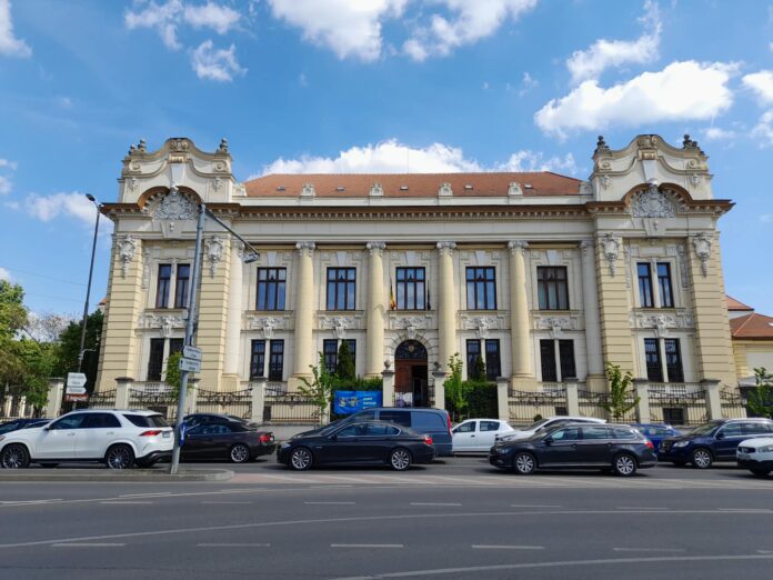 VIDEO & FOTO: Palatul discret al BNR din Timișoara, deschis publicului. Cum arată una dintre cele mai păzite clădiri din oraș și ce ascunde în interior