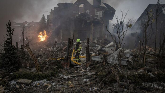 Volodimir Zelenski critică emisarii lui Trump pentru călătoria la Moscova și absența în Kiev, denunțând lipsa de respect față de Ucraina