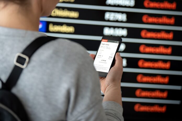 Zeci de mii de zboruri tăiate de Lufthansa, operator aerian care zboară și din România