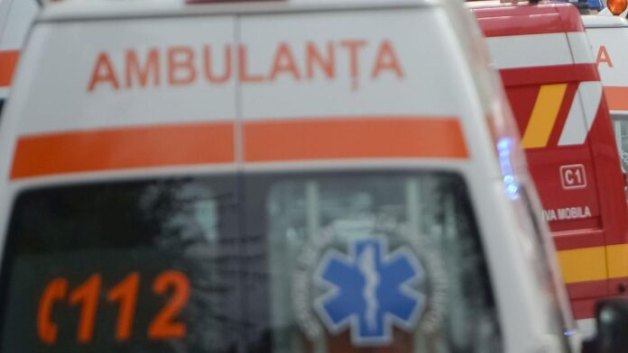 15 persoane, posibil intoxicate cu clor la piscina unui centru medical din Eforie Nord; două dintre ele, spitalizate