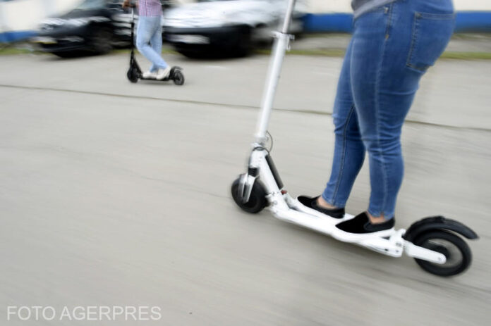 Accident fatal pe Bulevardul Unirii: O femeie străină a murit căzând de pe o trotinetă electrică