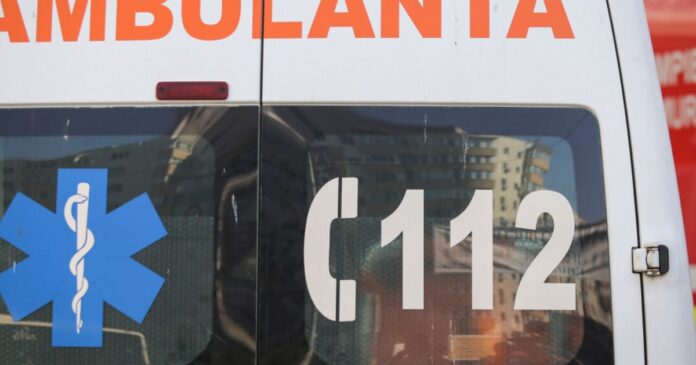 Accident grav: Ambulanță SMURD lovită de tren în misiune – Pacient și echipaj transportați la UPU