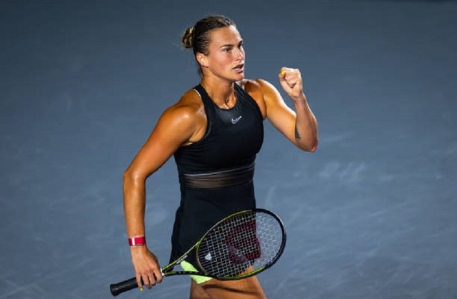 Arina Sabalenka a pierdut primul set, dar a învins-o pe Naomi Osaka și s-a calificat în sferturi la Madrid