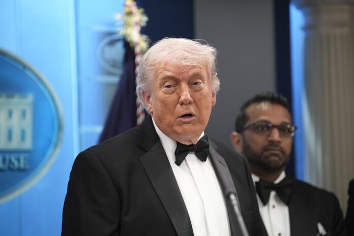 Atacatorul de la Cina Corespondenților îl viza pe Trump: Manifestul suspectului găsit în camera de hotel dezvăluie motivația lui Cole Allen