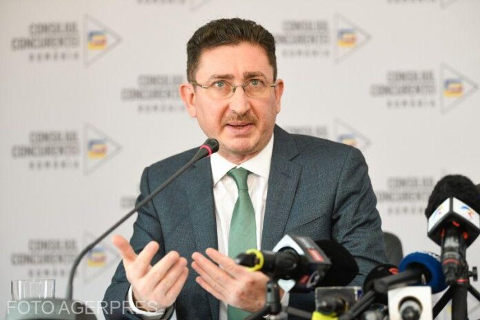 Chirițoiu: Reducerea accizei la carburanți pentru toți a fost o măsură suboptimală. Pentru cei cu mașini de zeci de mii de euro nu contează scumpirea plinului cu 100 de lei
