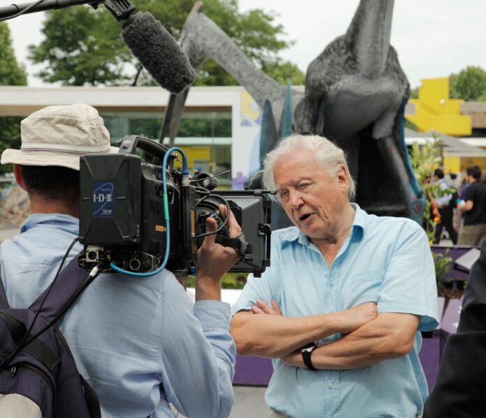 David Attenborough, sărbătorit la 100 de ani. BBC lansează o emisiune specială despre celebrul „Life on Earth”
