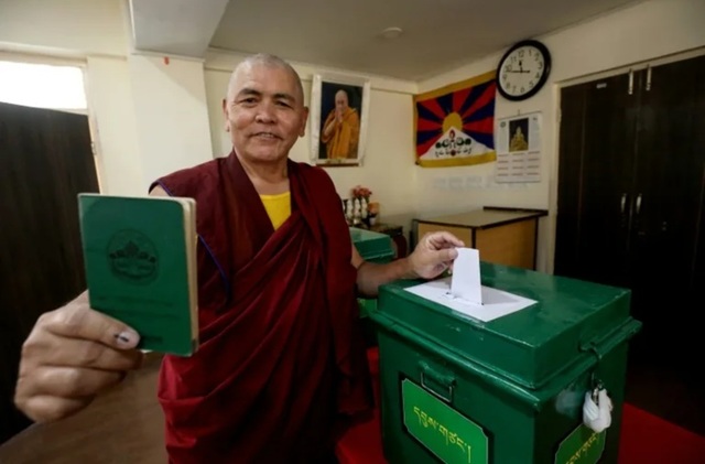 Diaspora tibetană își alege Parlamentul în exil: al doilea tur de scrutin în 27 de țări, exclusiv China, vot condamnat de Beijing; rezultatele anunțate pe 13 mai
