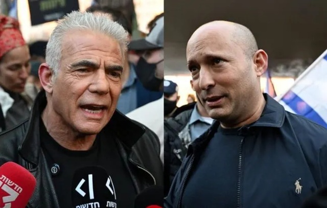 Doi foști șefi de Guvern, Naftali Bennett și liderul opoziției Yair Lapid, se unesc pentru a-l înfrânge pe Netanyahu în alegerile parlamentare din octombrie. Partidele lor, Yesh Atid și Bennett 2026, fuzionează, anunță Lapid