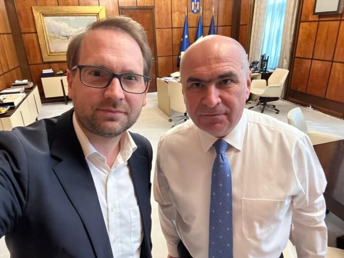 Dominic Fritz (USR): Mulțumim pentru claritate, măcar atât / „Suveranismul” este doar o altă față a pesedismului / România nu-și permite haosul pe care îl pregătesc PSD și AUR