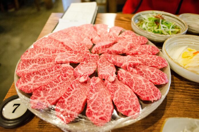 Experții explică cum poți recunoaște „Wagyu” fals ca să nu plătești prea mult pentru carne premium