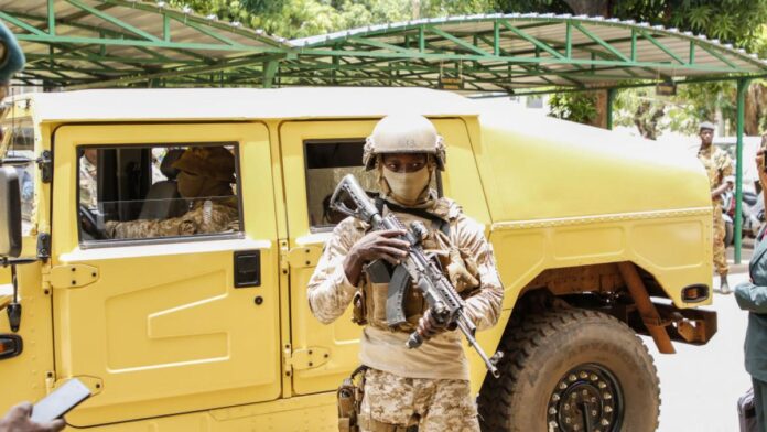 Explozii și împușcături în capitala Mali: Atacuri coordonate ale unor grupări armate în toată țara