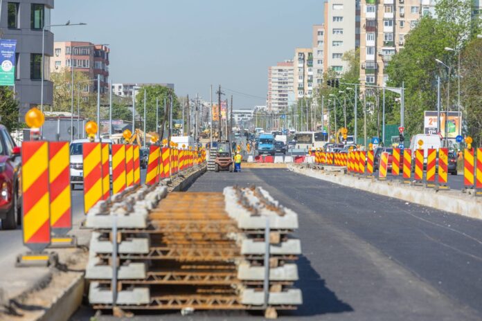 FOTO: Primele noi șine de tramvai au ajuns pe Prelungirea Ghencea. Linia 41 va ajunge până la Centura Bucureștiului