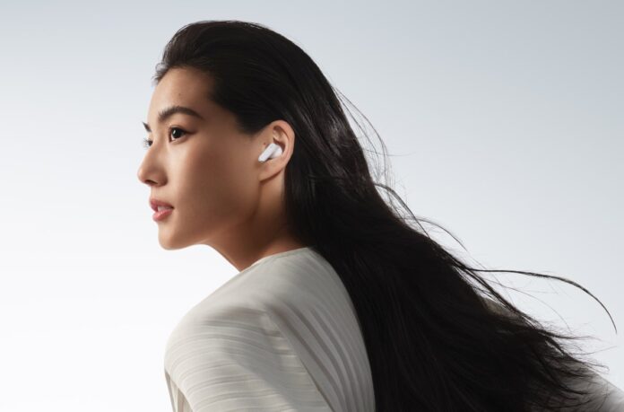 HUAWEI FreeBuds Pro 5: Căștile care îți oferă liniște în zilele aglomerate, cu premieră în tehnologia AI de anulare a zgomotelor