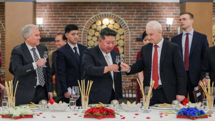 Kim Jong Un a oferit un „banchet de consolare” rudelor nord-coreeenilor uciși în Ucraina. „Le urăm să se bucure de o viață fericită”