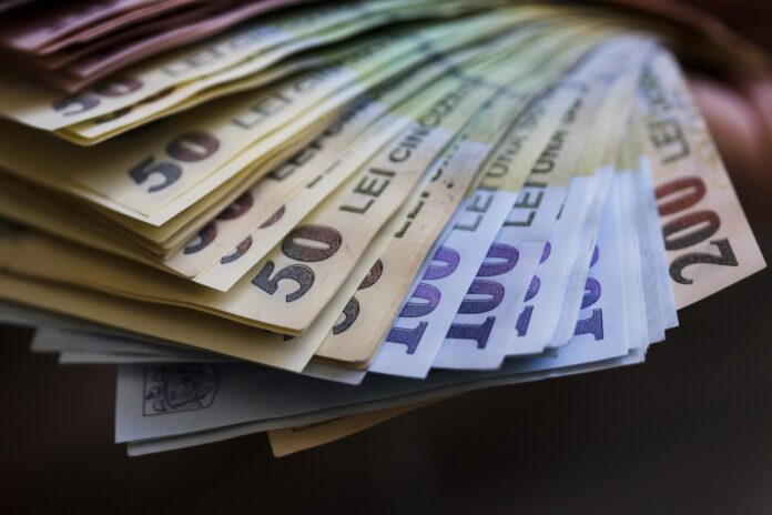 Ministerul Finanțelor a atras în aprilie peste 1,9 miliarde lei prin emisiunea de titluri Fidelis, cea mai mare sumă din acest an obținută de la populație