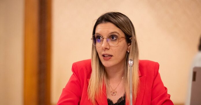 Ministrul Mediului, Diana Buzoianu, la Interviurile Adevărul: discuții despre criza politică și programele Rabla și Casa Verde