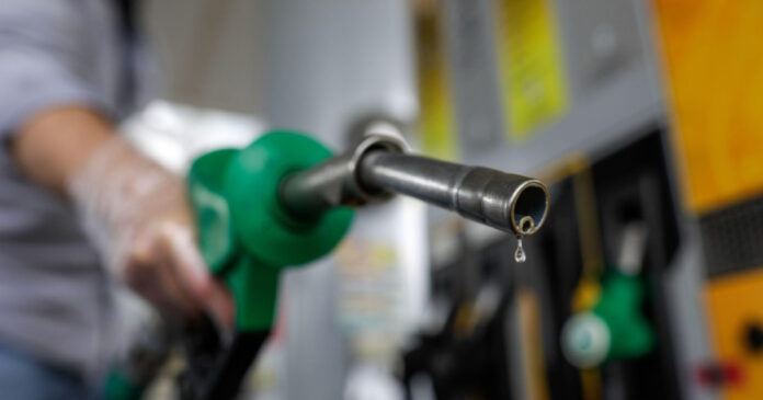 Noi scumpiri în benzinăriile din România: Cât costă azi un litru de carburant