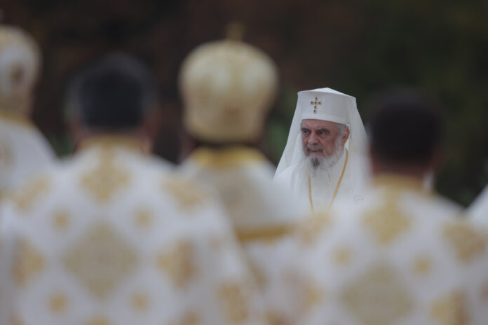 Patriarhia Română avertizează asupra efectelor devastatoare ale jocurilor de noroc și solicită măsuri urgente din partea autorităților