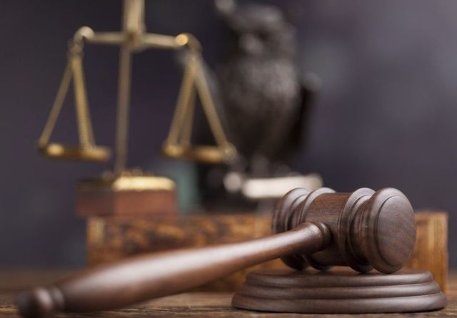Polițist din Gorj, condamnat definitiv la închisoare cu executare pentru luare de mită și abuz în serviciu: a luat 600 de lei mită de la un șofer care transporta ilegal material lemnos
