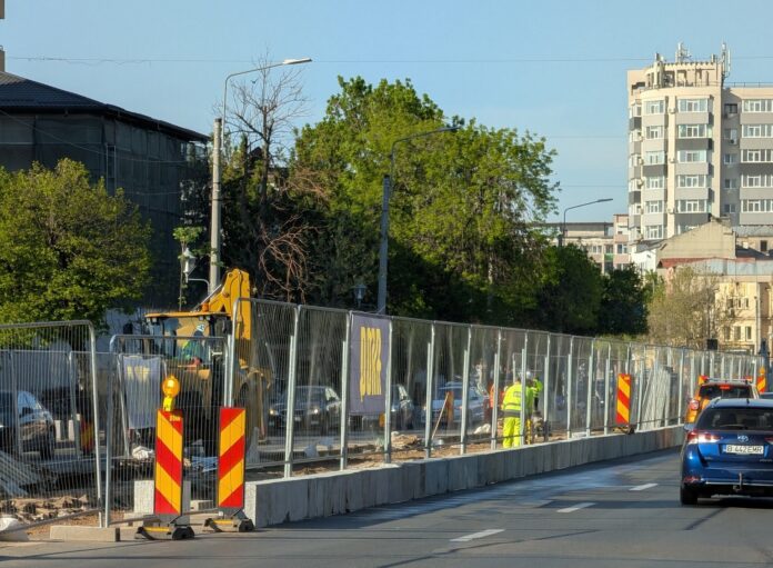 Primăria Sectorului 4 cheltuie peste șase milioane de euro pentru a monta borduri și garduri la șantierele rețelei de termoficare. Protocol cu Termoenergetica