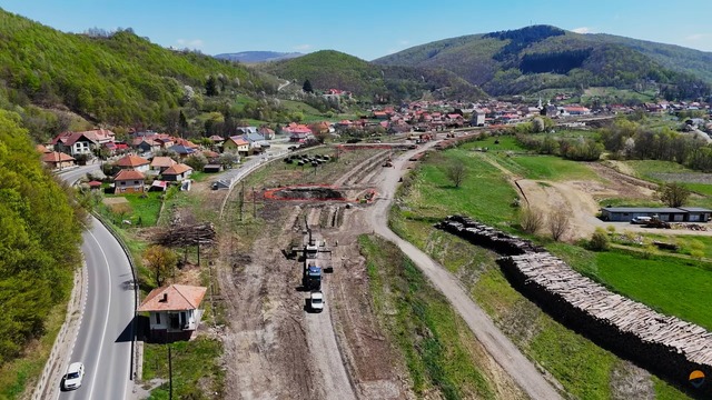 Pro Infrastructură: Autorizație de construire emisă pentru secțiunea defileului Vadu Crișului - Poieni, lotul 3 al căii ferate Cluj-Napoca-Oradea