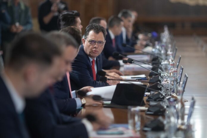 Radu Oprea (PSD) a demisionat din funcția de secretar general al Guvernului. El este înlocuit de Dan Reșitnec (USR)
