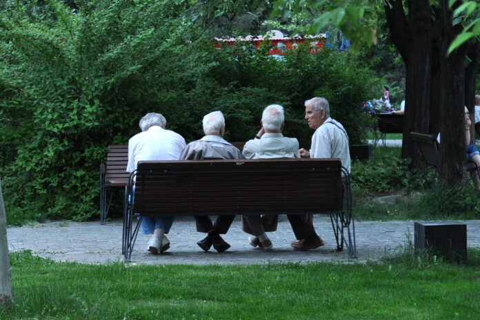 România a îmbătrânit înainte să devină bogată. Trebuie să creșteți vârsta de pensionare, avertizează economistul-șef al BERD