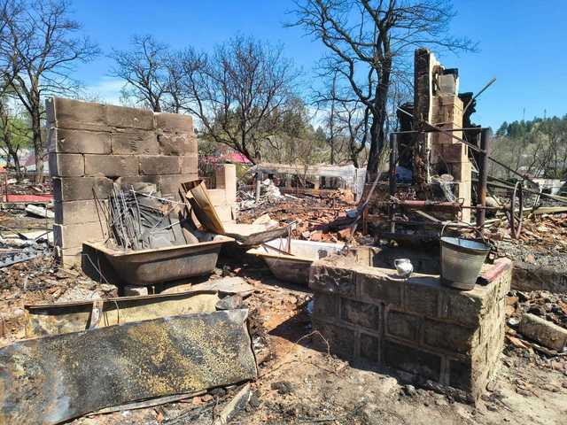 Salvați Copiii România lansează acțiuni urgente de intervenție umanitară la Soveja, după ce un incendiu devastator a distrus locuințele mai multor familii