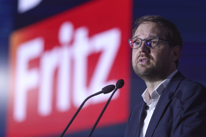Șeful USR, Dominic Fritz, despre moțiunea de cenzură PSD-AUR: „Suveranismul” este doar o altă față a pesedismului