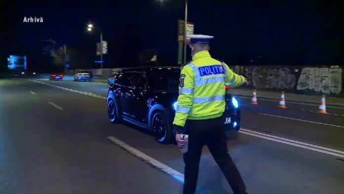 Șofer prins pe DN 11, între Brașov și Bacău, circulând cu viteză mare, băut și cu doi copii în portbagaj