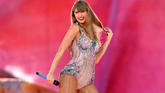 Taylor Swift dorește să înregistreze vocea ca marcă pentru a preveni clonarea prin inteligență artificială