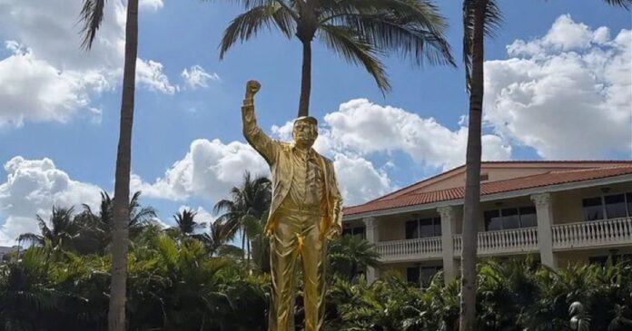 Unde se află statuia de 7 metri acoperită cu aur a lui Donald Trump și cât a costat