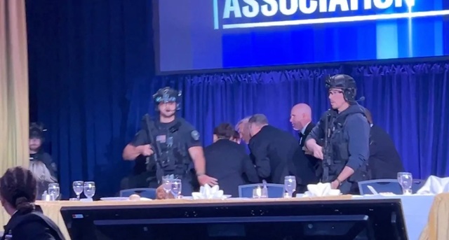 UPDATE - Carney, „liniștit” că toată lumea este „teafără” după incidentul armat de la Dineul Corespondenților de la Casa Albă. Kallas condamnă „violența politică”. Starmer, „șocat”. Macron condamnă un atac care l-a vizat pe Trump