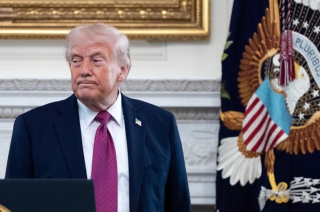 UPDATE - Focuri de armă la dineul corespondenților de la Casa Albă. Donald și Melania Trump au fost evacuați / Suspectul, identificat / Agent Secret Service, rănit / Trump: „Un lup singuratic care acționează pe cont propriu” - VIDEO