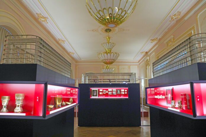 Vacanța de 1 Mai la malul mării are și artă în program: Două expoziții marca Art Safari așteaptă publicul la Cazinoul din Constanța și la Galeriile de artă